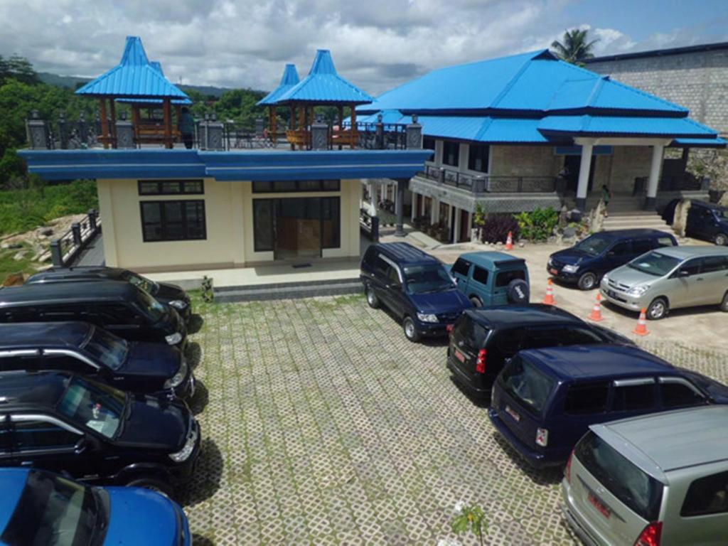 Hotel Sinar Tambolaka Waingapu Kültér fotó